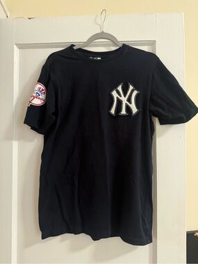 New Era Yankees Shirt